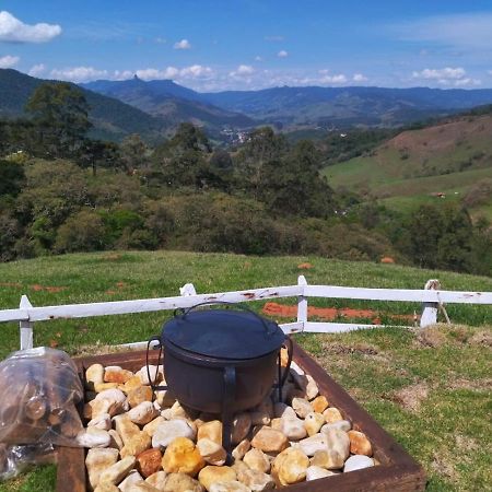 Chales Xanoti Oferece Conforto E Tranquilidade. Sapucaí-Mirim Eksteriør billede